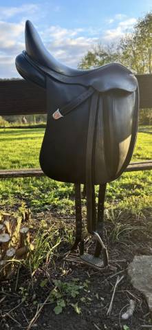 Sella da dressage Bates  17" - 2008