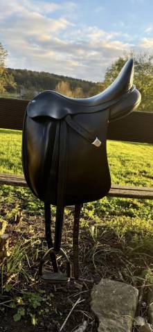 Sella da dressage Bates  17" - 2008