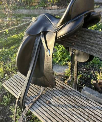 Sella da dressage Bates  17" - 2008