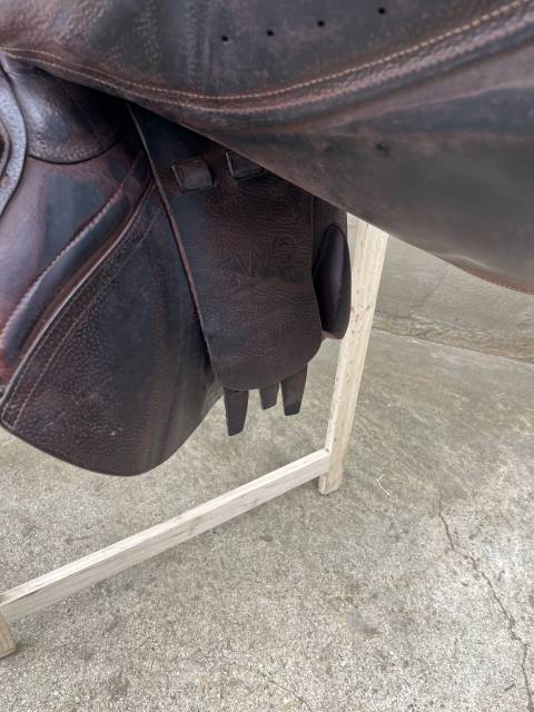 Sella da salto ostacoli CWD  17" - 2014