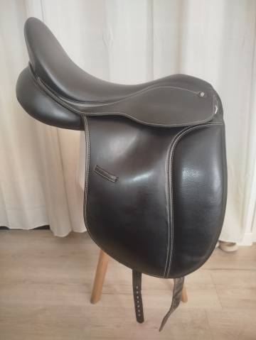 Sella da dressage  Waldhausen  17.5" - 2020