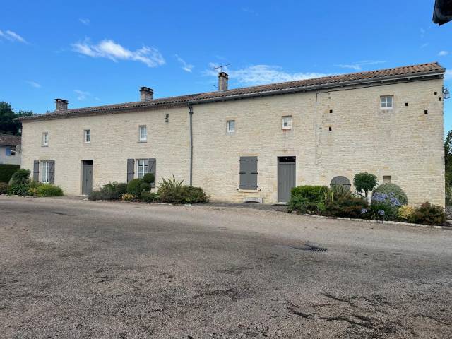 Proprietà equestre In vendita Deux-Sèvres