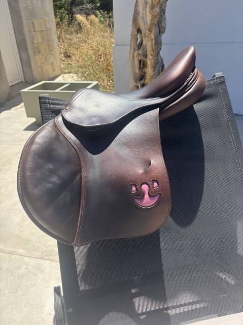 Sella da salto ostacoli Delgrange  16.5" - 2024