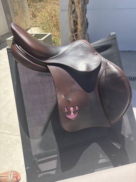 Sella da salto ostacoli Delgrange  16.5" - 2024