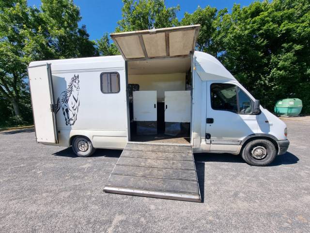 Van per Cavalli Renault Master 1998 Occasione