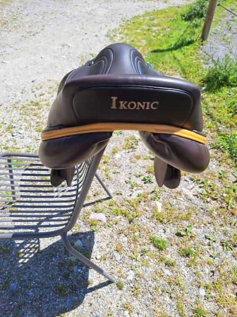 Sella mista Ikonic  17.5" - 2020
