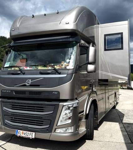 Camion per Cavalli Altra marca VOLVO 0 Occasione