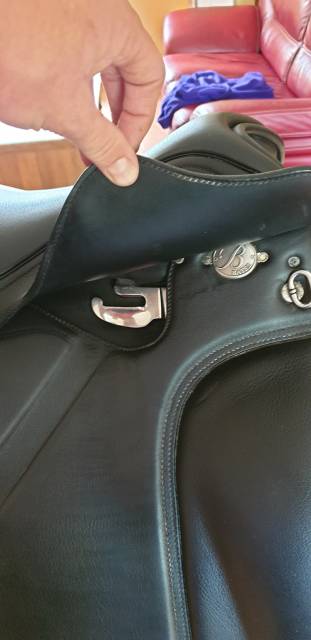 Sella da dressage Bates  17.5" - 2020