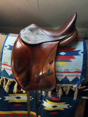 Sella da dressage Delgrange  17.5" - 2013
