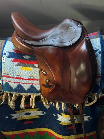 Sella da dressage Delgrange  17.5" - 2013