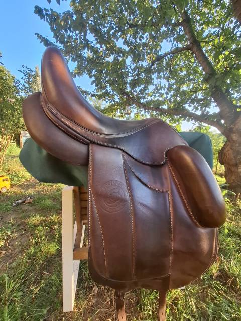 Sella da dressage Forestier  16.5" - 2020