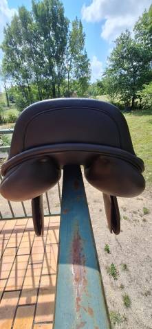 Sella da salto ostacoli  Los Angeles  17.5" - 2025