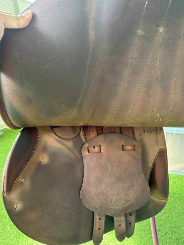 Sella da salto ostacoli Butet  17.5" - 2024