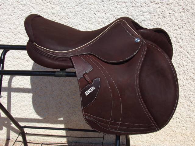 Sella da salto ostacoli CWD  17.5" - 2025