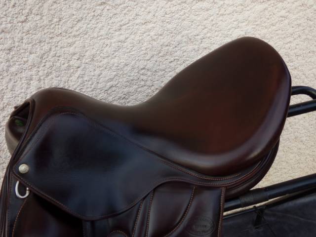 Sella da dressage Devoucoux  17" - 2006