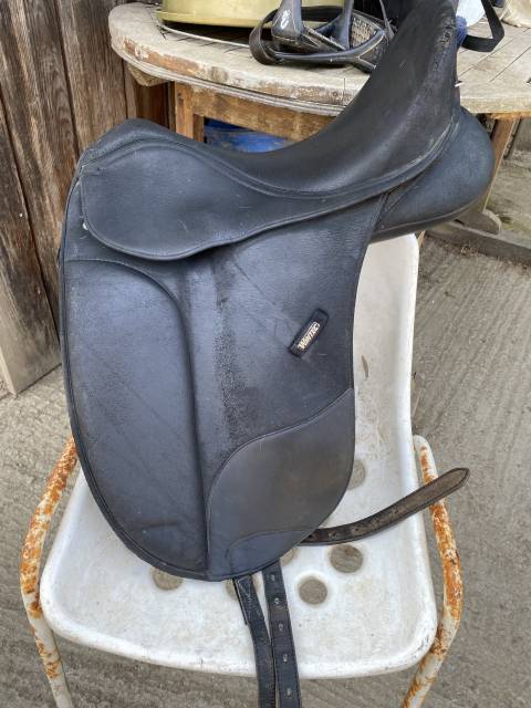 Sella da dressage Wintec  16.5" - 2013