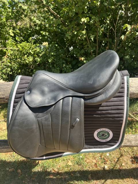 Sella da salto ostacoli Forestier  17.5" - 2021