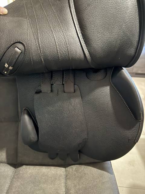 Sella da salto ostacoli Equipe  17.5" - 2018