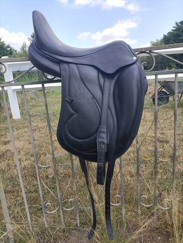 Sella da dressage Antarès  17.5" - 2016