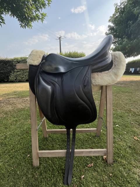 Sella da dressage Belloir  17" - 2010