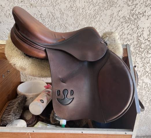 Sella da salto ostacoli Delgrange  17" - 2020