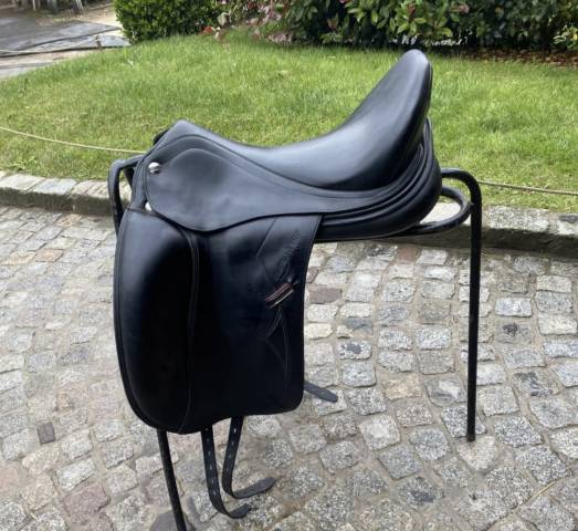 Sella da dressage Erreplus Impulse  17.5" - 2021