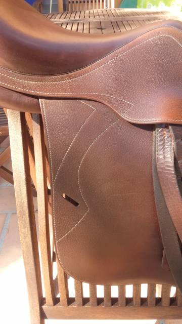 Sella da salto ostacoli Prestige Italia  17" - 2011