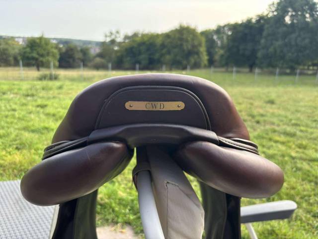 Sella da salto ostacoli CWD  18" - 2021