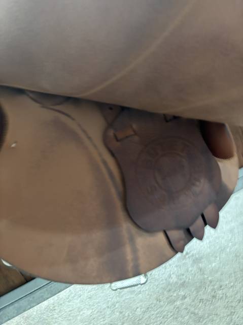 Sella da salto ostacoli Butet  17.5" - 2025