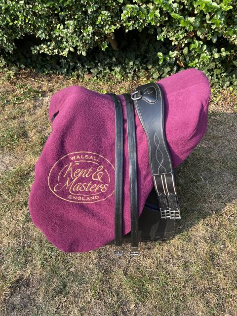 Sella Junior / Sella Pony KENT & MASTERS  16.5" - 2023