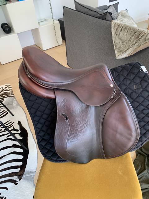 Sella da salto ostacoli Antarès  17" - 2018