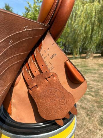 Sella da salto ostacoli Butet  17" - 2023