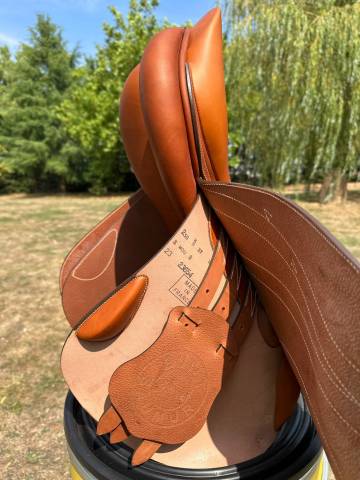 Sella da salto ostacoli Butet  17" - 2023