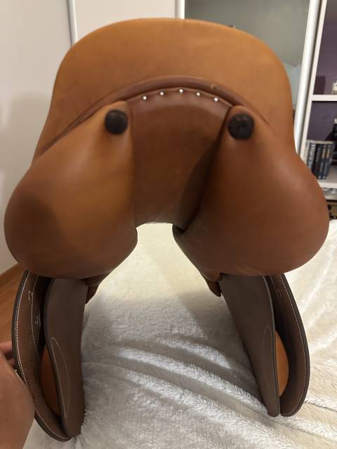 Sella da salto ostacoli Butet  17" - 2023