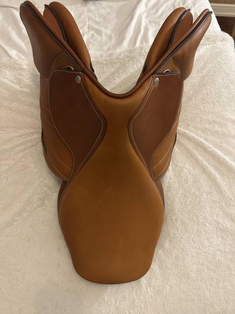 Sella da salto ostacoli Butet  17" - 2023