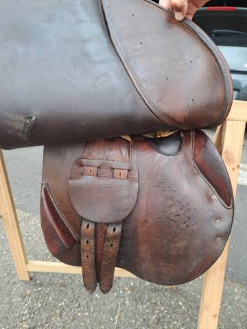 Sella da salto ostacoli   17.5" - 2016