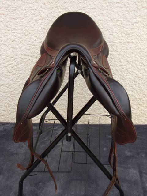 Sella da salto ostacoli Devoucoux  18" - 2016