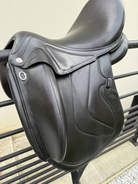 Sella da dressage CWD  17.5" - 2020