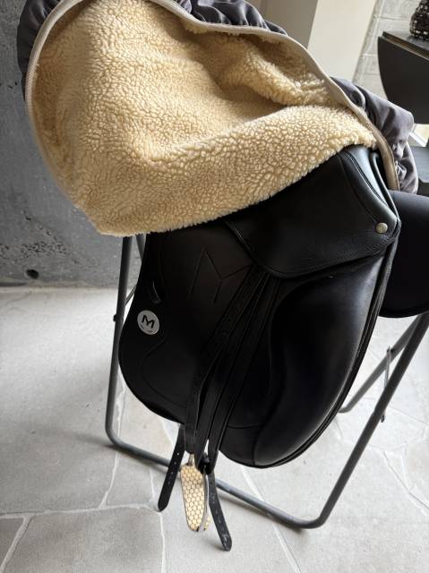 Sella da dressage Meyer  17" - 2017