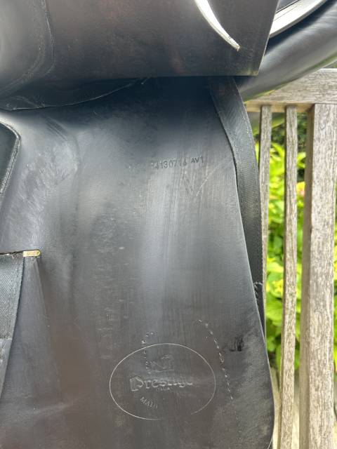 Sella da dressage Prestige Italia  17" - 2016