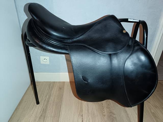 Sella da salto ostacoli Delgrange  17.5" - 2007