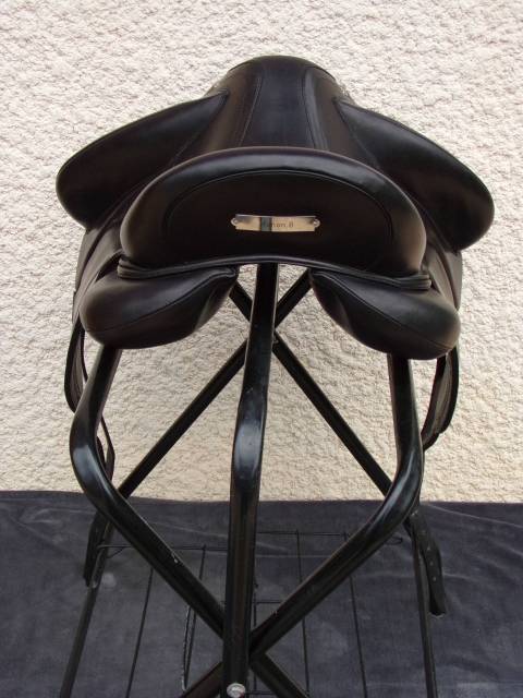 Sella da dressage Devoucoux  18" - 2023