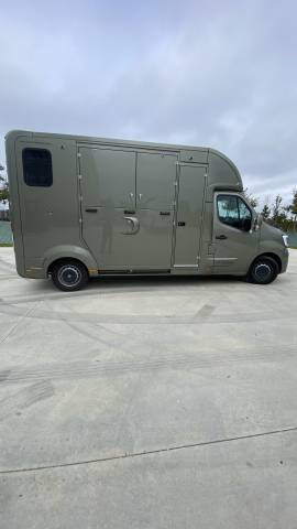 Van per Cavalli Renault  2021 Occasione