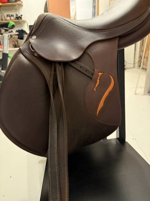 Sella da salto ostacoli Antarès  17" - 2020