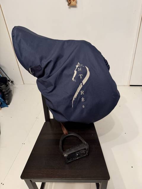 Sella da salto ostacoli Antarès  17" - 2020