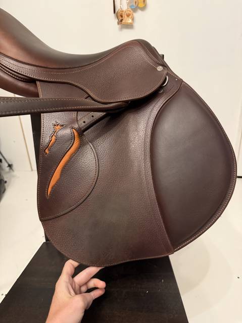 Sella da salto ostacoli Antarès  17" - 2020