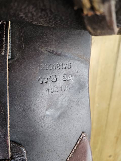 Sella da salto ostacoli Eric Thomas  17.5" - 2019