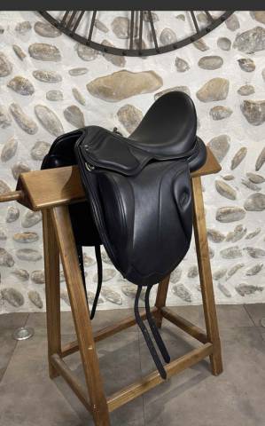 Sella da dressage Zaldi Castel 18" - 2024