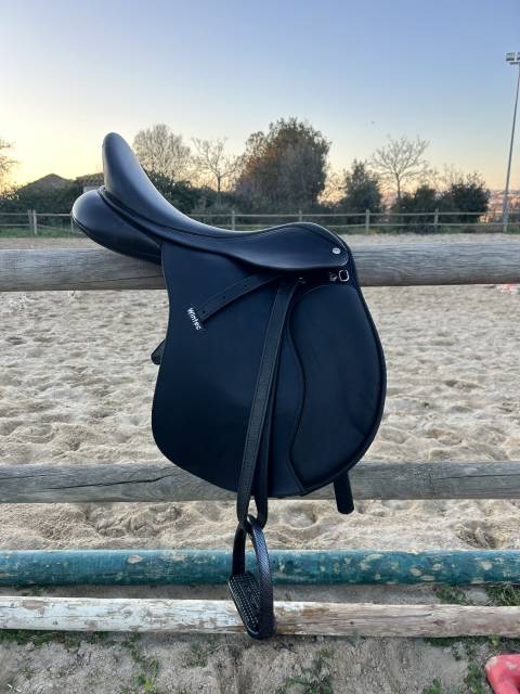 Sella mista Wintec  17.5" - 2019