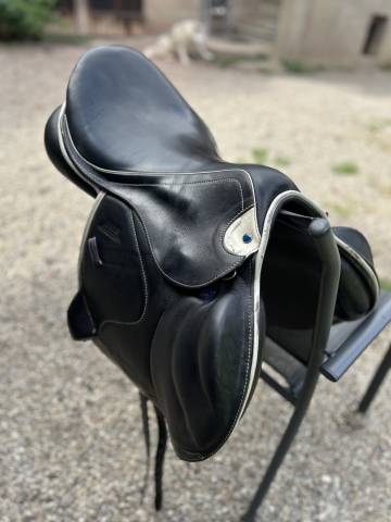 Sella da cross Stubben  17.5" - 2023